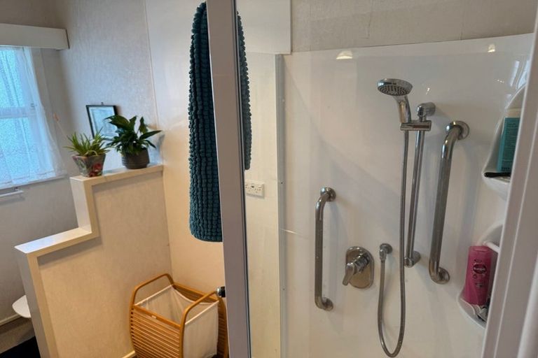 Photo of property in 3/39 Middle Road, Havelock North, 4130