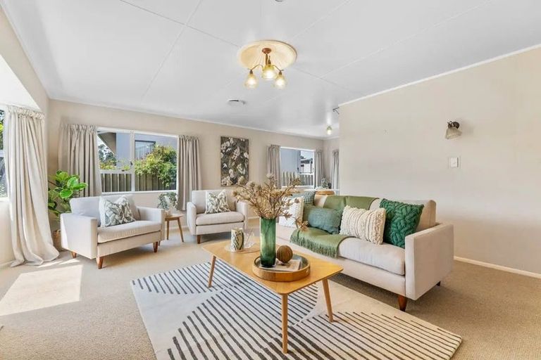 Photo of property in 5 Avon Place, Springvale, Whanganui, 4501