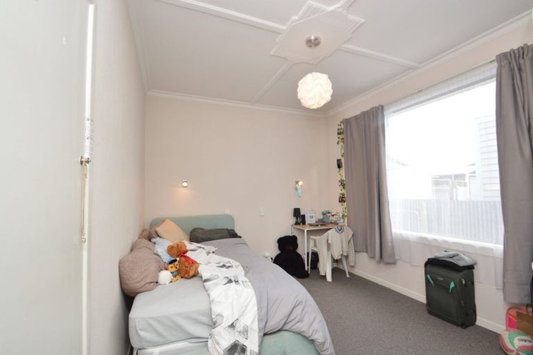 Photo of property in 235 Princes Street, Strathern, Invercargill, 9812