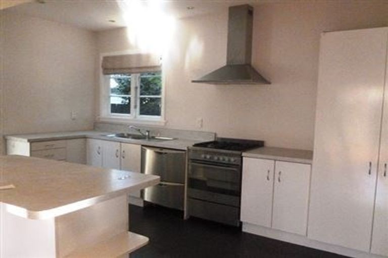 Photo of property in 1/114 Idris Road, Bryndwr, Christchurch, 8052