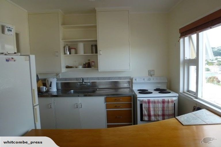 Photo of property in 8/2 Scarborough Terrace, Mount Victoria, Wellington, 6011