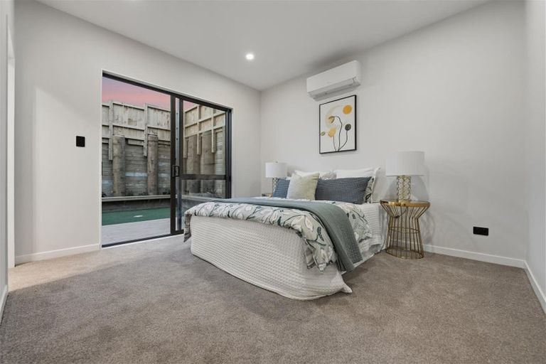 Photo of property in 10 Whale Bay Rise, Gulf Harbour, 0930