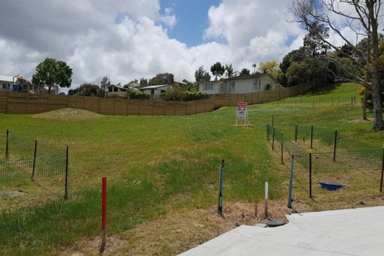 Photo of property in 11 St Julia Court, Helensville, 0800