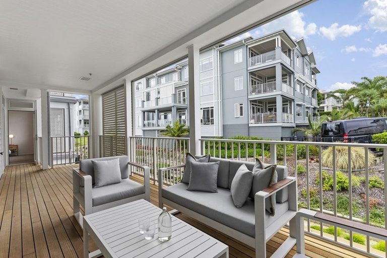 Photo of property in 121 Hibiscus Drive, Orewa, 0931