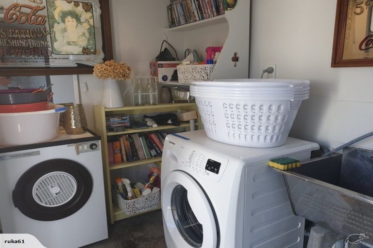 Photo of property in 80a Golf Road, New Lynn, Auckland, 0600