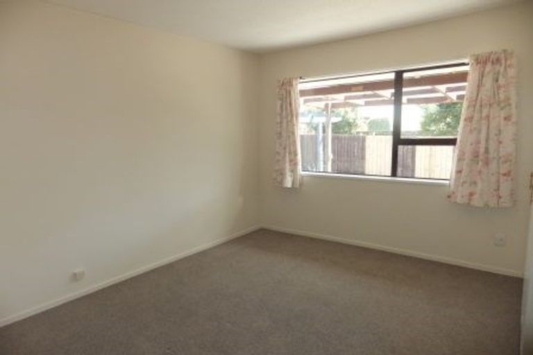 Photo of property in 20b Field Terrace, Upper Riccarton, Christchurch, 8041