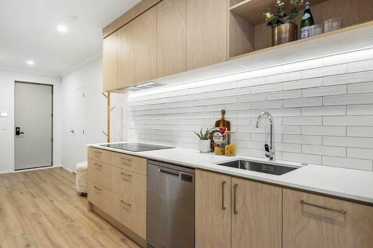 Photo of property in 22 Waka Moana Drive, Hobsonville, 0616