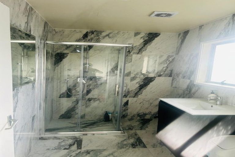 Photo of property in 2/60 Moncrieff Avenue, Clendon Park, Auckland, 2103