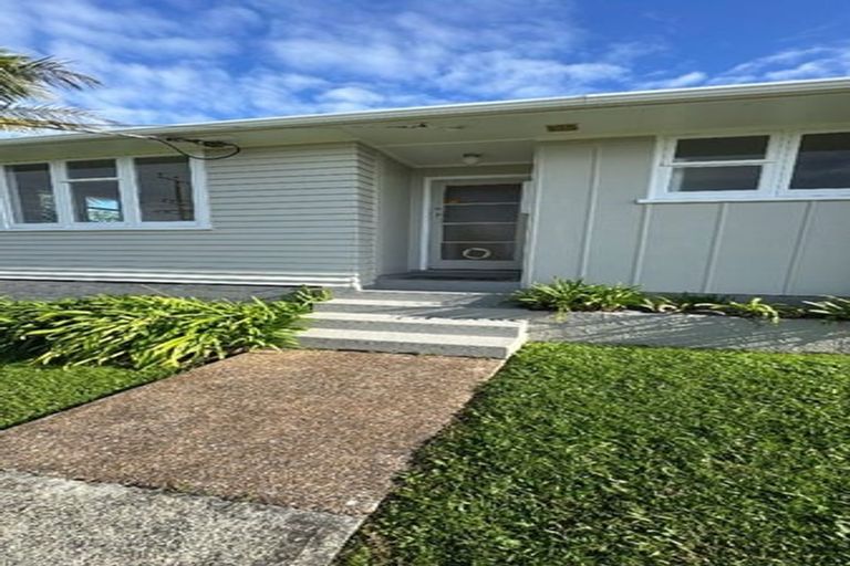 Photo of property in 2 Marsden Street, Hauraki, Auckland, 0622
