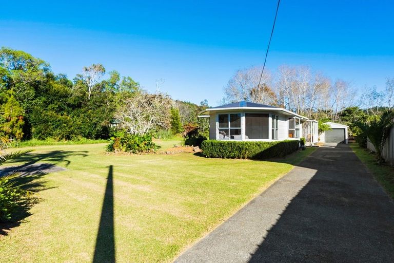 Photo of property in 117 Oakura Road, Oakura, Hikurangi, 0184