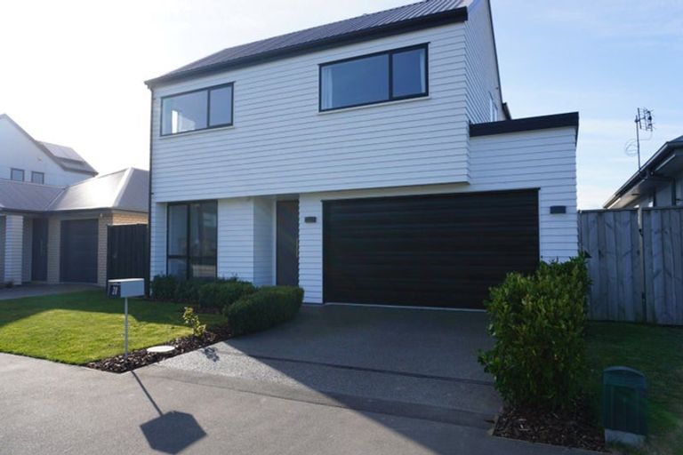Photo of property in 28 Sholto Duncan Crescent, Halswell, Christchurch, 8025