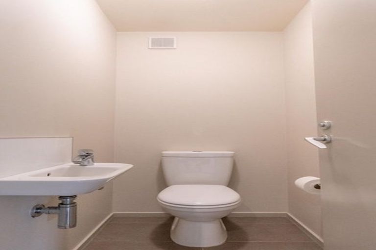 Photo of property in 15a Burdale Street, Riccarton, Christchurch, 8011