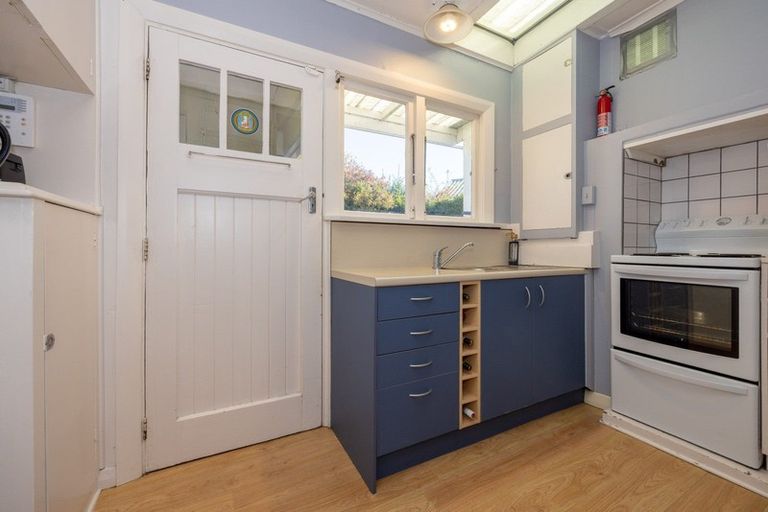 Photo of property in 32 Flora Dora Parade, Lake Hawea, Wanaka, 9382