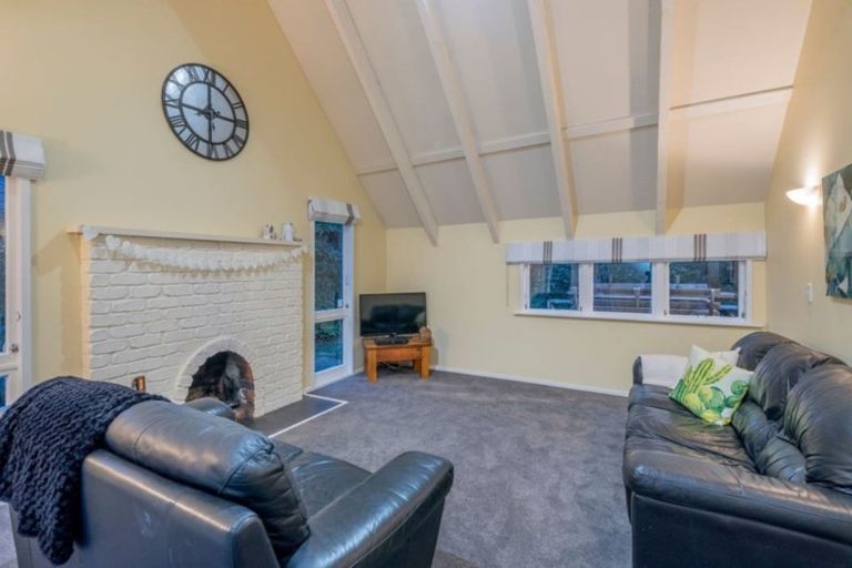 Photo of property in 11 River Glade, Waikanae, 5036