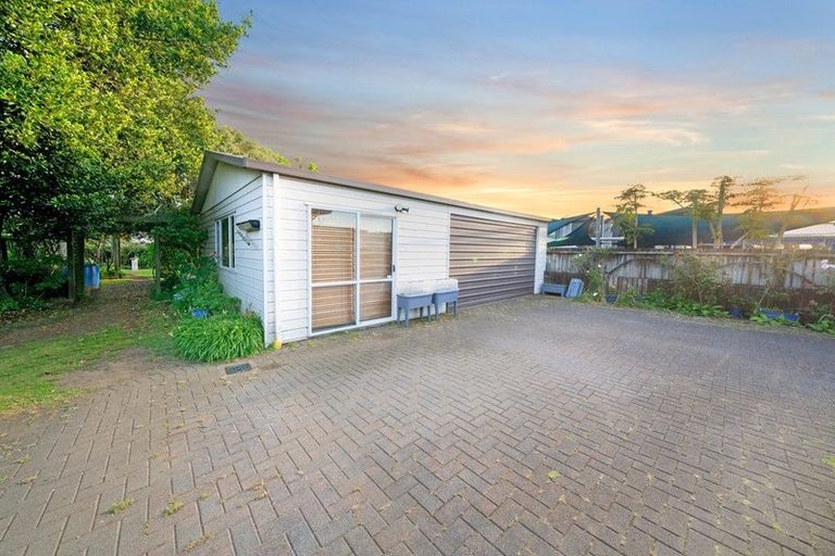 Photo of property in 27 Walters Road, Takanini, 2112