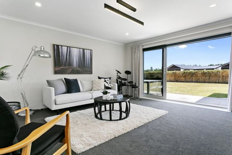 Photo of property in 2/1 Lowe Road, Rukuhia, Hamilton, 3282