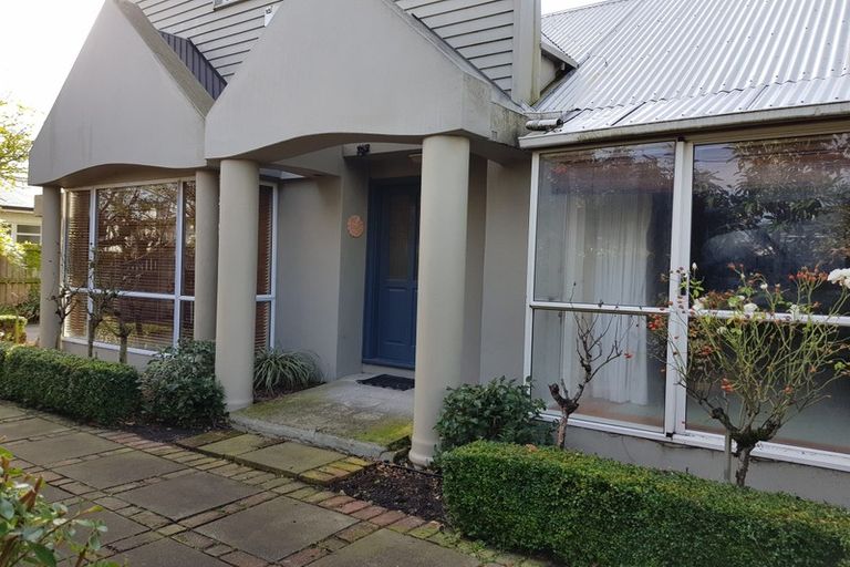 Photo of property in 82 Caledonian Road, St Albans, Christchurch, 8014