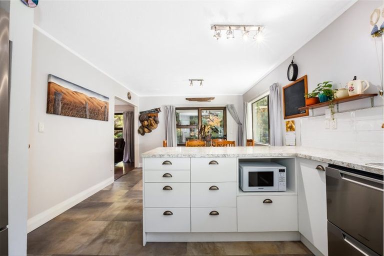 Photo of property in 26 Ngatiawa Road, Reikorangi, Waikanae, 5391