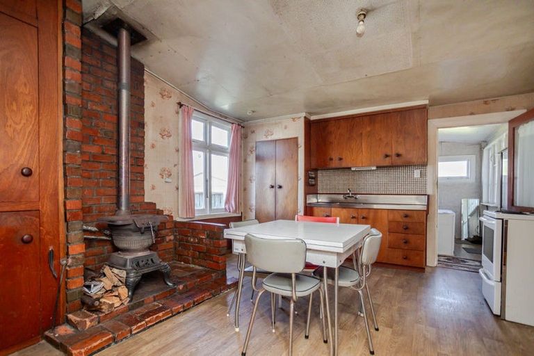 Photo of property in 36 Mcphee Street, Dannevirke, 4930