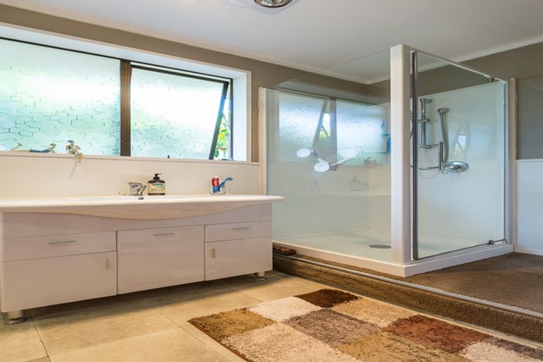 Photo of property in 32 Hargest Crescent, Saint Kilda, Dunedin, 9012