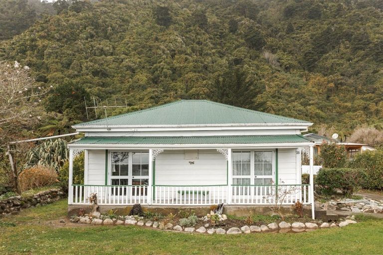 Photo of property in 25 Torea Street, Granity, 7823