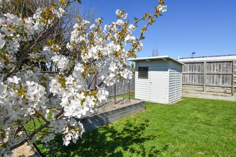 Photo of property in 42 Feist Street, Carterton, 5713