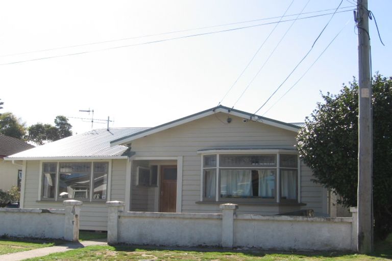 Photo of property in 17 Bracken Street, Petone, Lower Hutt, 5012