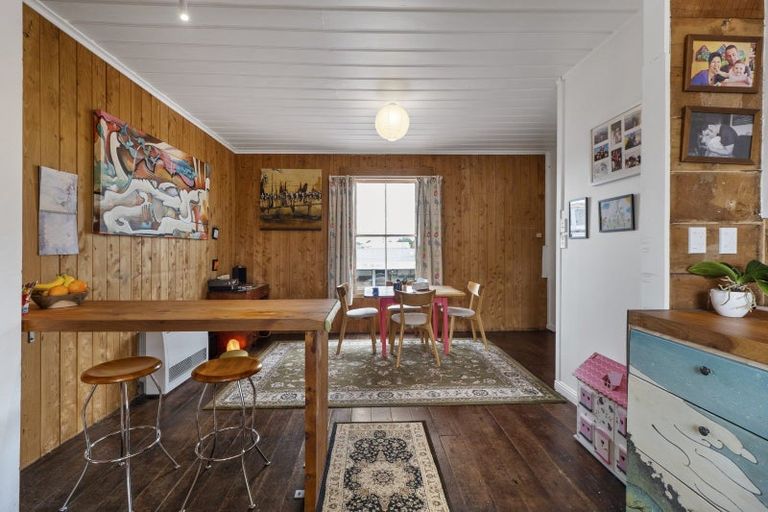 Photo of property in 96 Bridge Street, Eltham, 4322