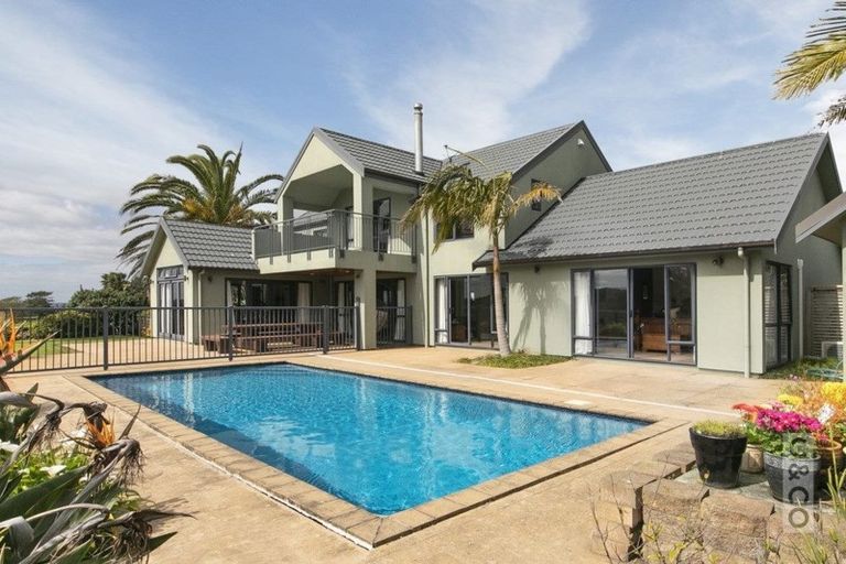 Photo of property in 53 Broadwood Rise, Kumeu, 0892