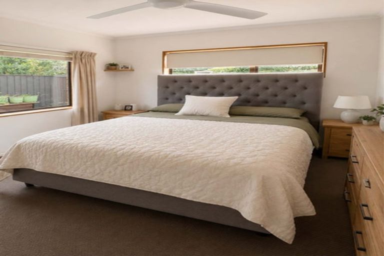 Photo of property in 1/9 Basilton Close, Bucklands Beach, Auckland, 2012