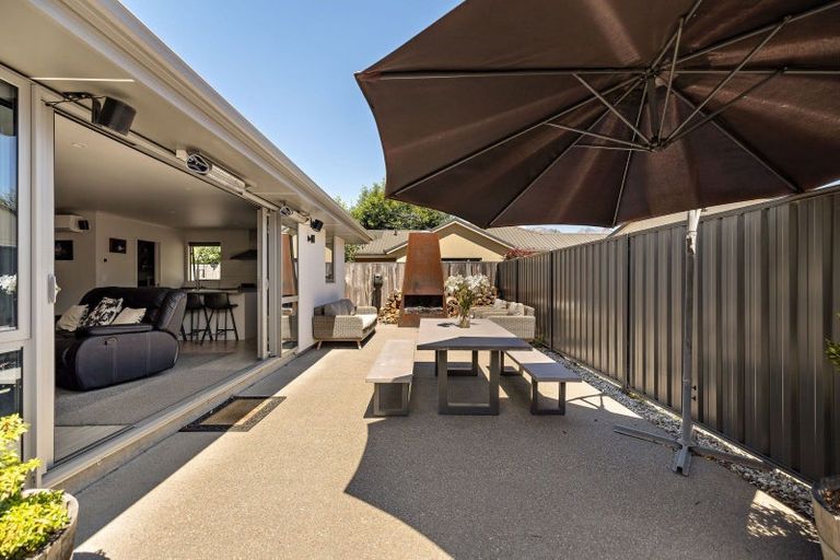 Photo of property in 2 Preston Drive, Arrowtown, 9302