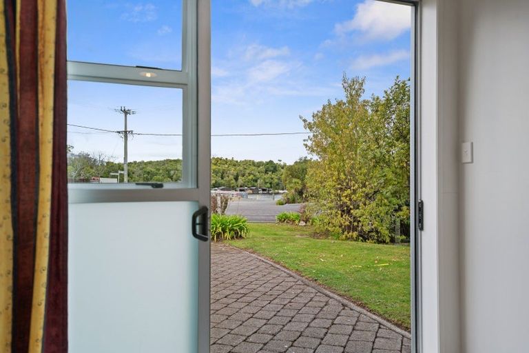 Photo of property in 98 Spencer Road, Lake Tarawera, Rotorua, 3076