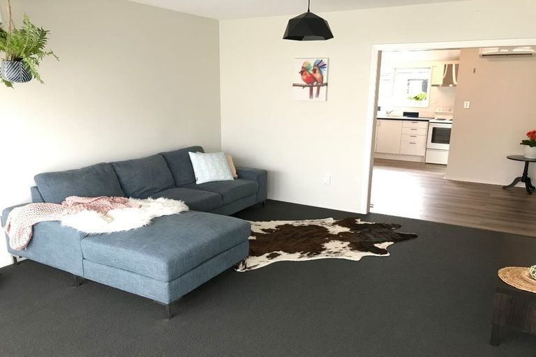 Photo of property in 2/321 Wairakei Road, Burnside, Christchurch, 8053