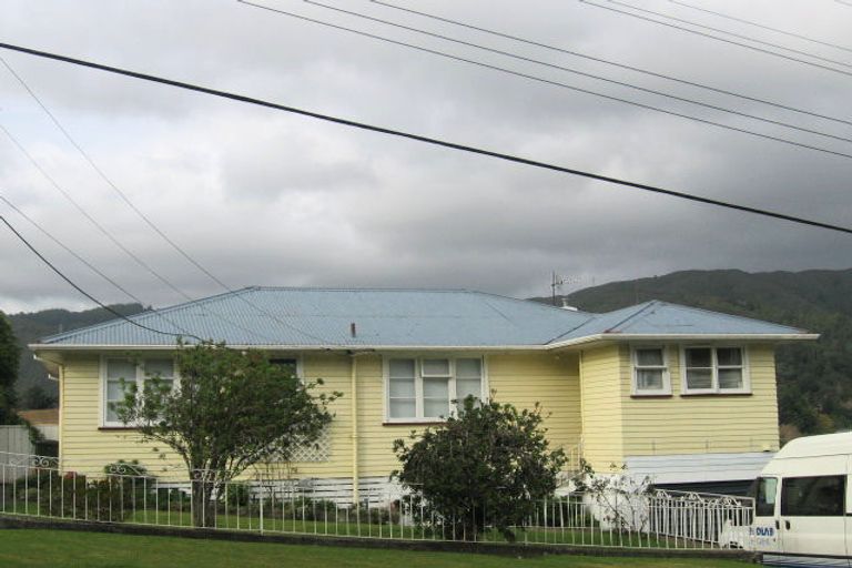 Photo of property in 26 Logie Street, Stokes Valley, Lower Hutt, 5019