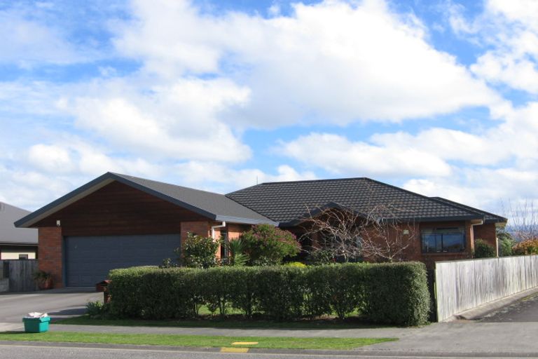 Photo of property in 13 Cody Crescent, Lansdowne, Masterton, 5810