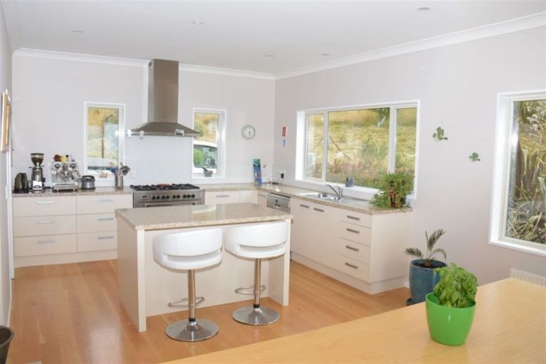 Photo of property in 135 Le Bons Bay Road, Le Bons Bay, Akaroa, 7583