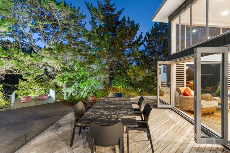 Photo of property in 84a Scott Road, Stanmore Bay, Whangaparaoa, 0932