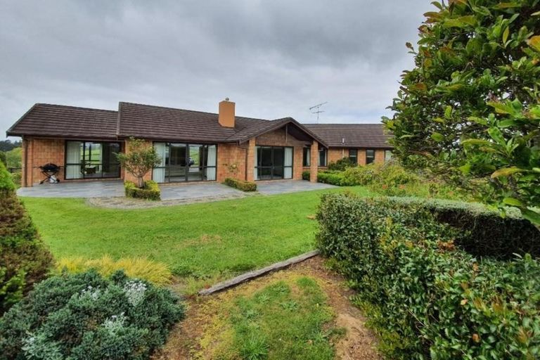 Photo of property in 233 Lewis Road, Karaka, Papakura, 2580