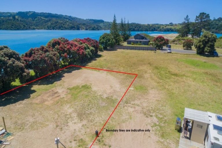 Photo of property in 275 Omaha Drive, Omaha, 0986