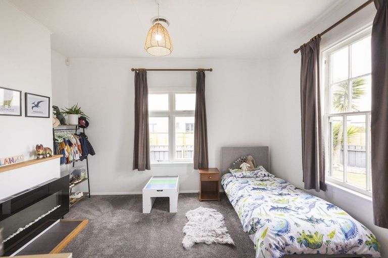 Photo of property in 9 Leeds Street, Milson, Palmerston North, 4414