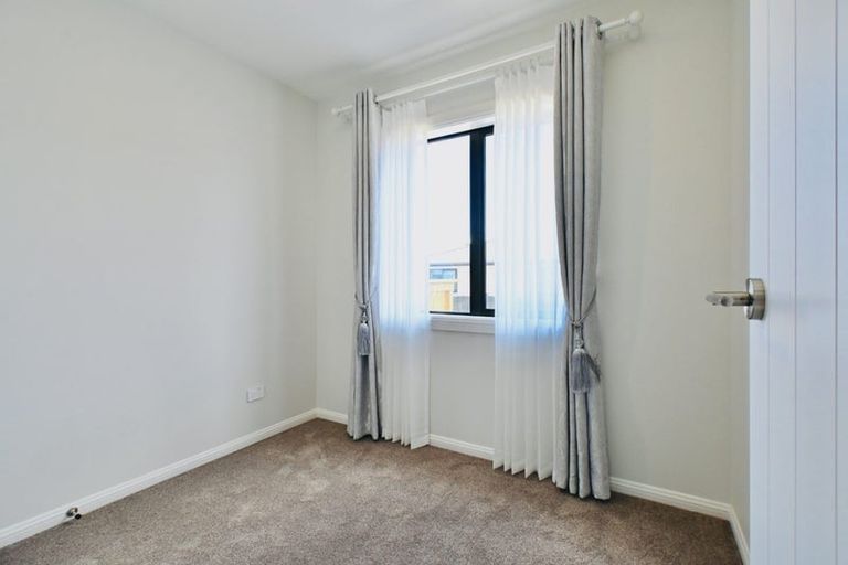 Photo of property in 16 Golden Avenue, Flat Bush, Auckland, 2019