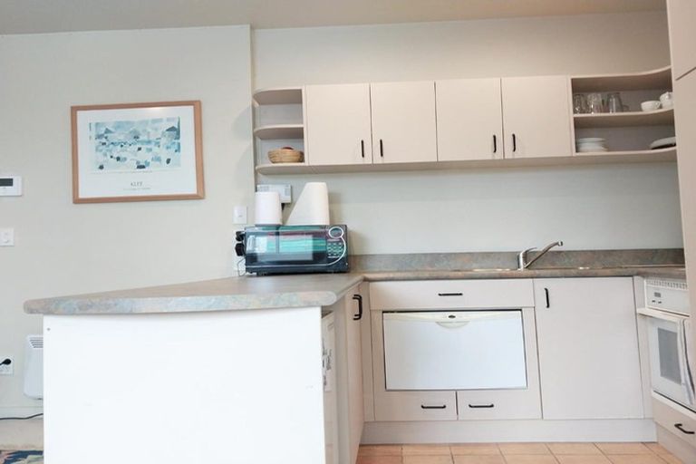 Photo of property in Regency Apartments, 5e/49 Manners Street, Te Aro, Wellington, 6011