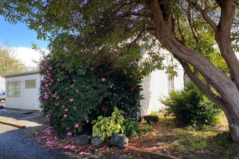 Photo of property in 21a Cadman Street, Dannevirke, 4930