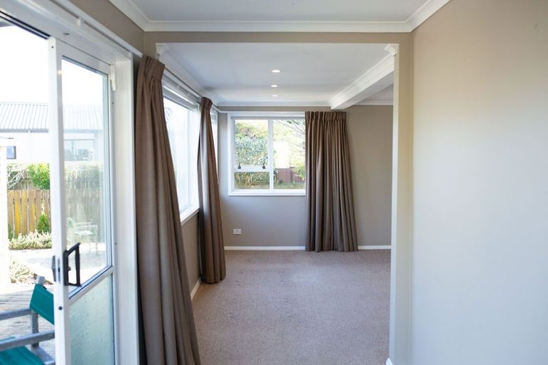 Photo of property in 5a Waimarie Avenue, Paraparaumu, 5032