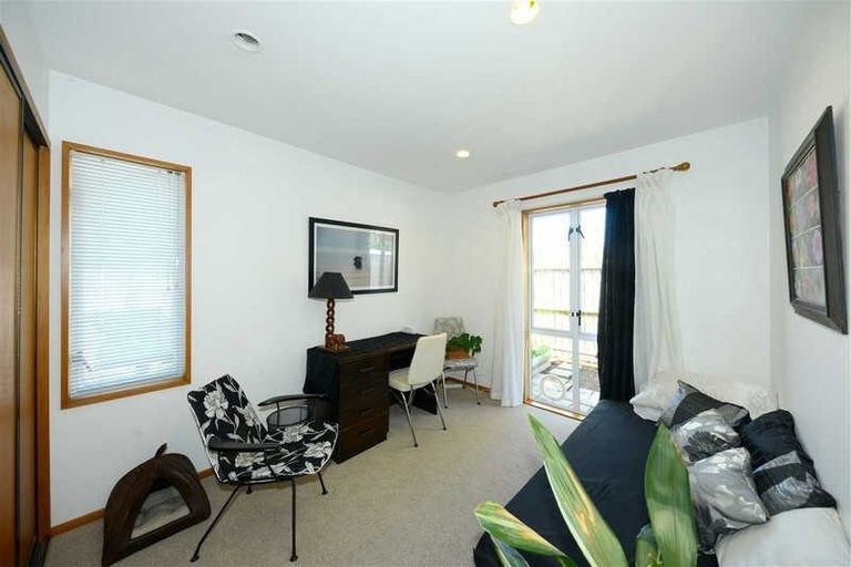 Photo of property in 1/94a Maidstone Road, Ilam, Christchurch, 8041