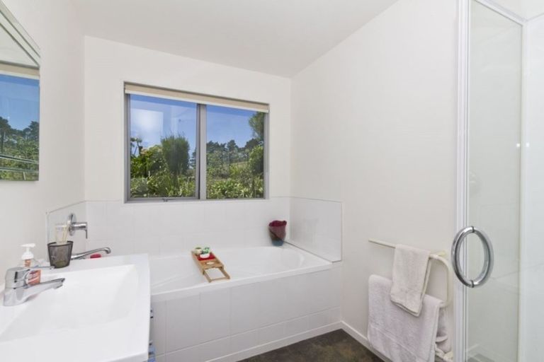 Photo of property in 210a Monowai Road, Wainui, Silverdale, 0994