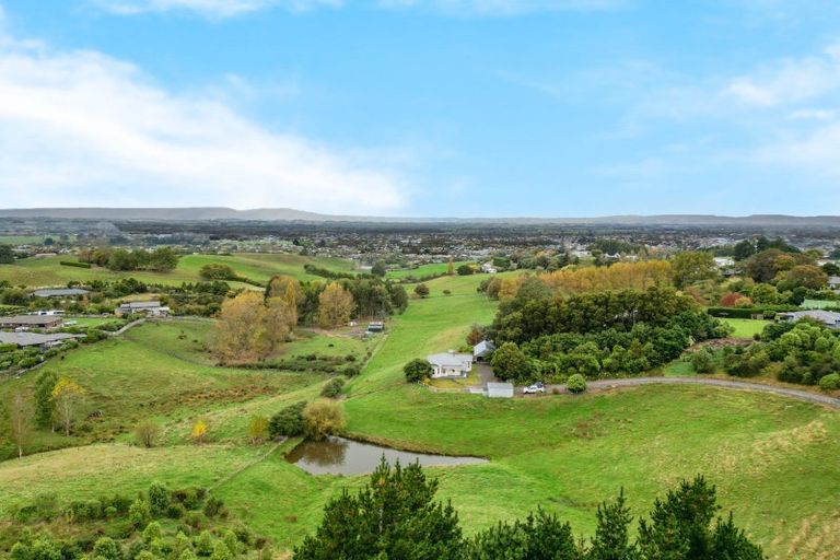 Photo of property in 100 Halcombe Road, Feilding, 4775