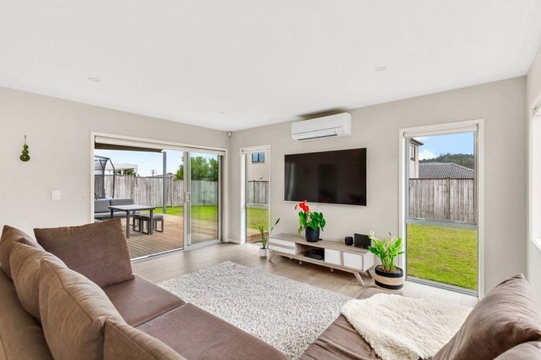 Photo of property in 5 Raymond Grace Avenue, Huapai, Kumeu, 0810