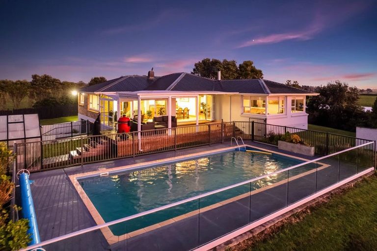 Photo of property in 255 Kaihihi Road, Okato, 4381