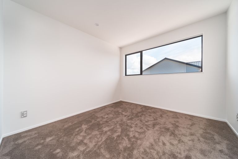 Photo of property in 12 Toia Lane, Silverdale, 0932